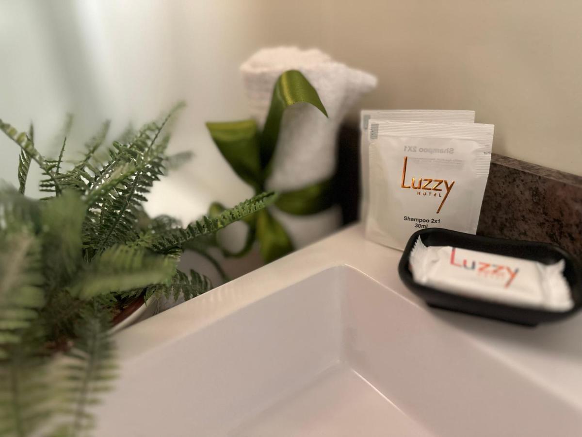 קנלה Luzzy Hotel מראה חיצוני תמונה