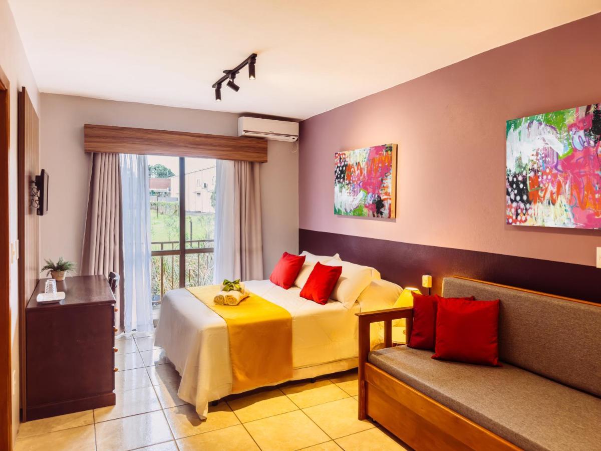 קנלה Luzzy Hotel מראה חיצוני תמונה