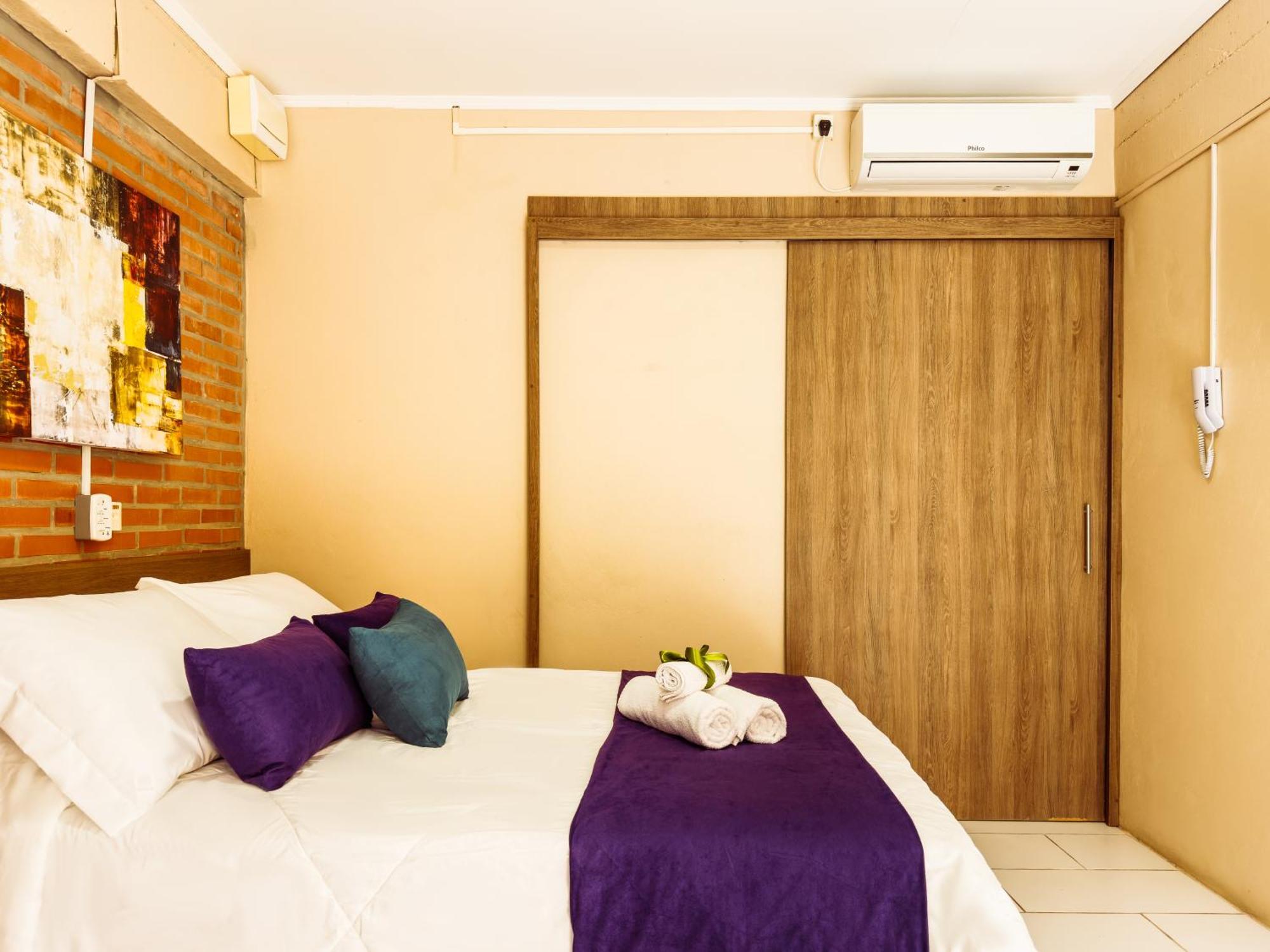 קנלה Luzzy Hotel מראה חיצוני תמונה